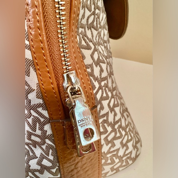 DKNY Large Tan & Brown Dome Monogram Satchel Bag w Strap - Picture 8 of 15